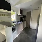 Chez Roger - Climatise Avec Tv - 2 4 Personnes *